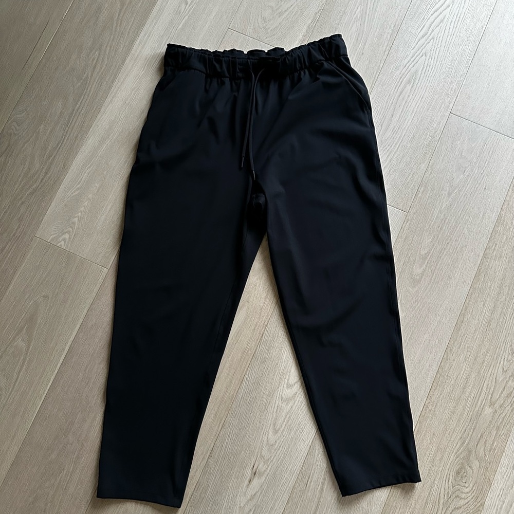 Lululemon drawstring pants in size 12